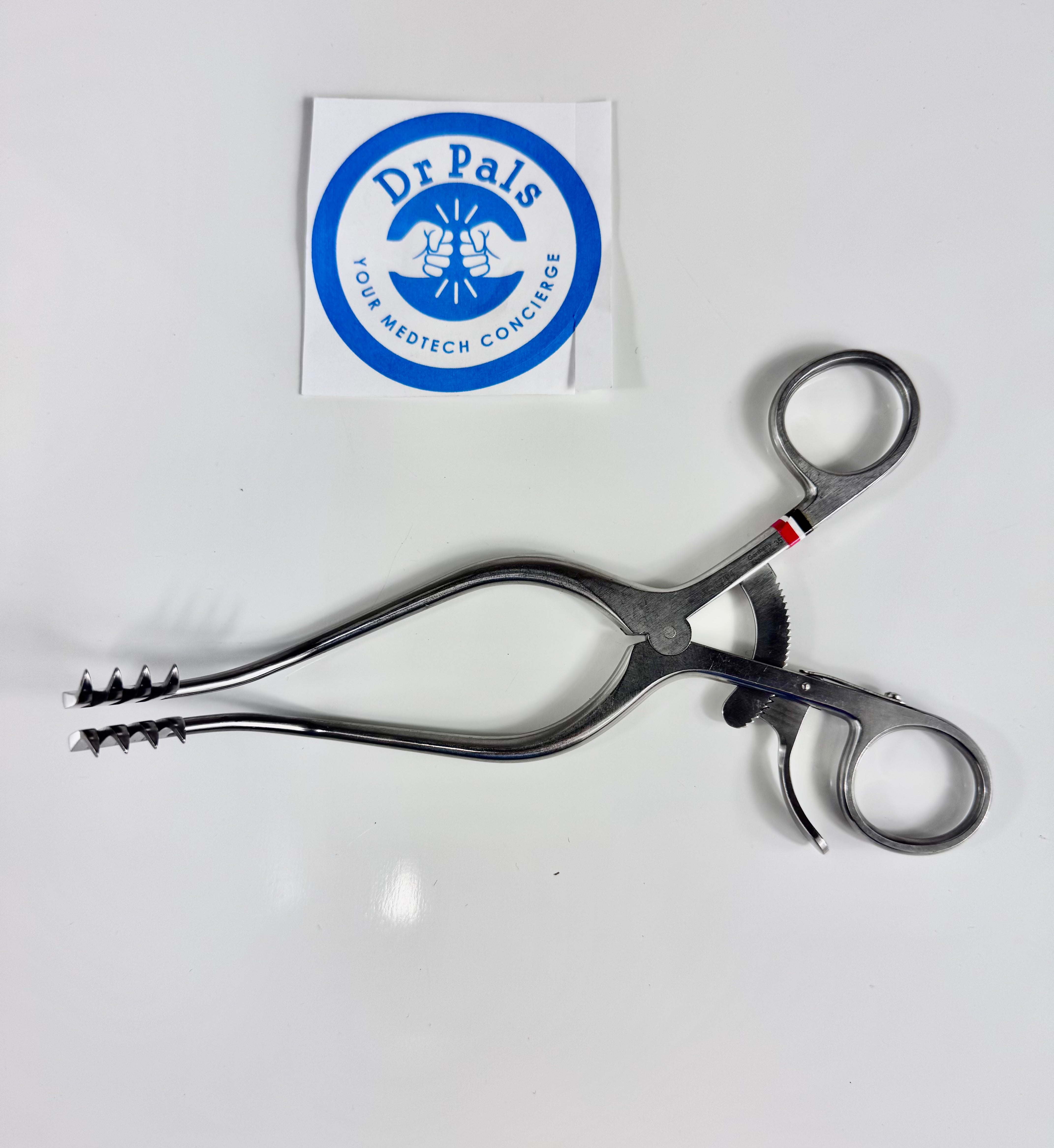 V. Mueller SA3114-001 Weitlaner Retractor | 6-1/4", Sharp, 3 Prongs