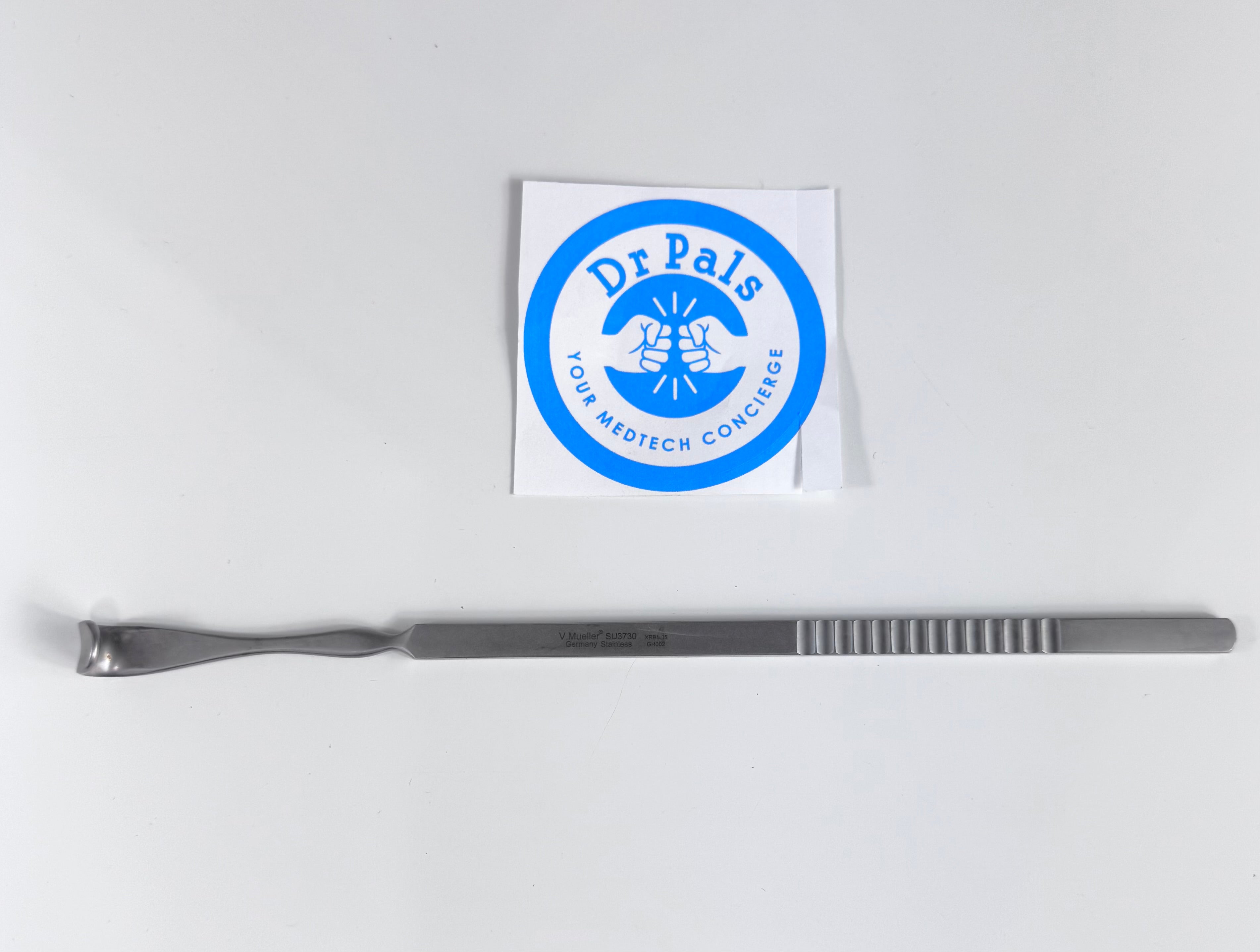 V. Mueller SU3730 Vein Retractor | 9-1/4" Length, 11mm Blade, Stainless