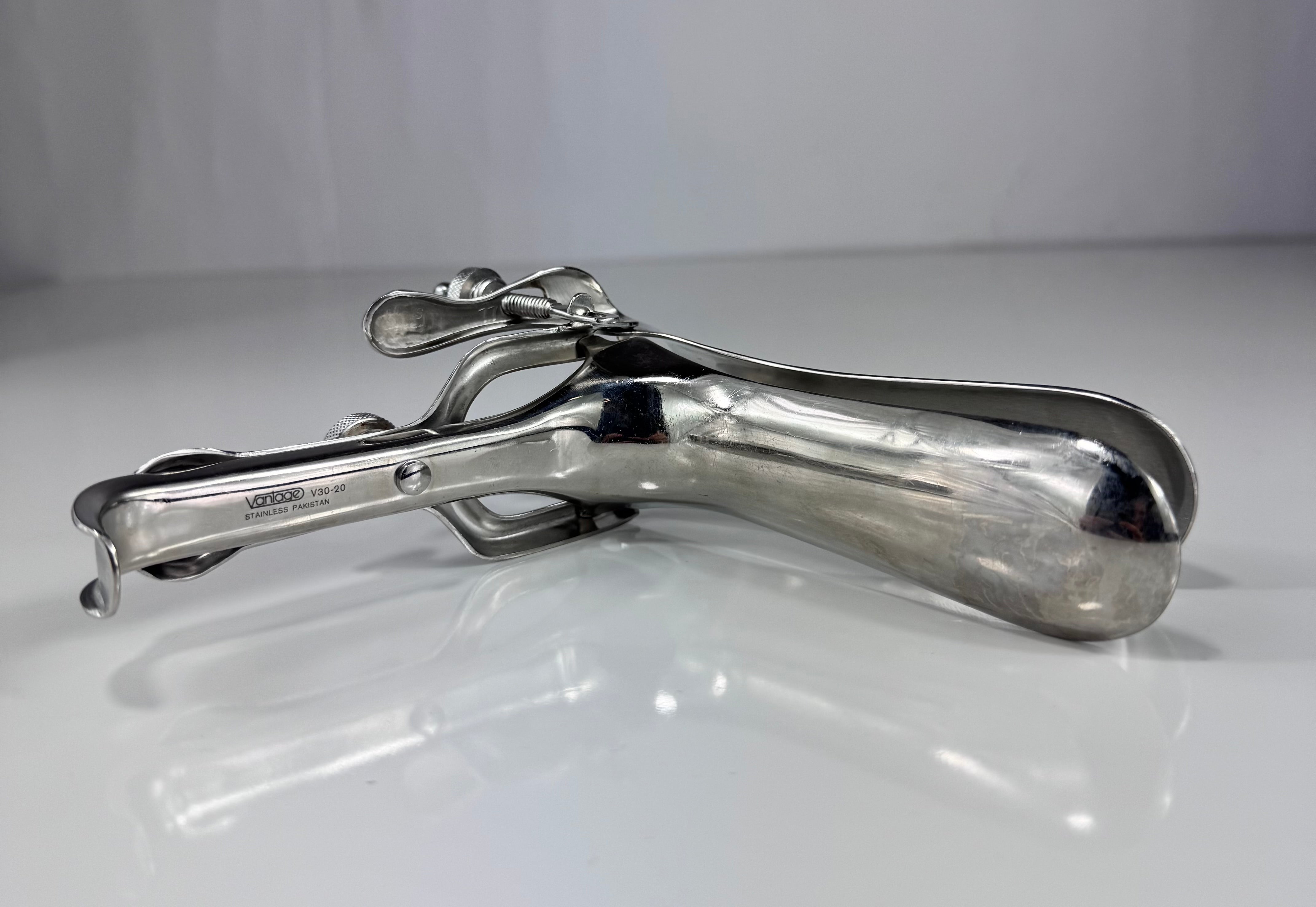 Vantage Graves Vaginal Speculum, Large (30-20)
