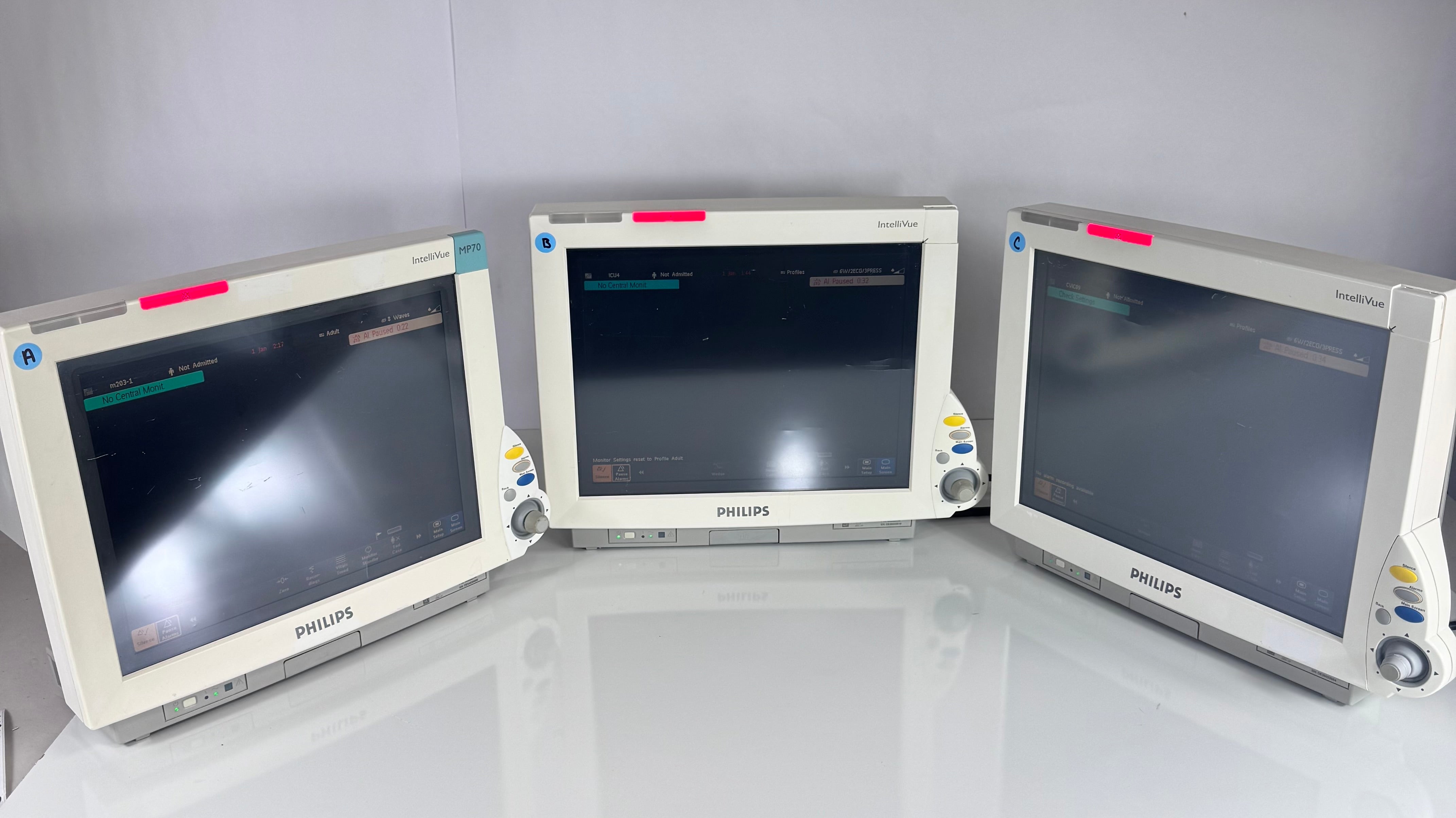 Philips IntelliVue MP70 Patient Monitor (Model M8007A) Lot of 3