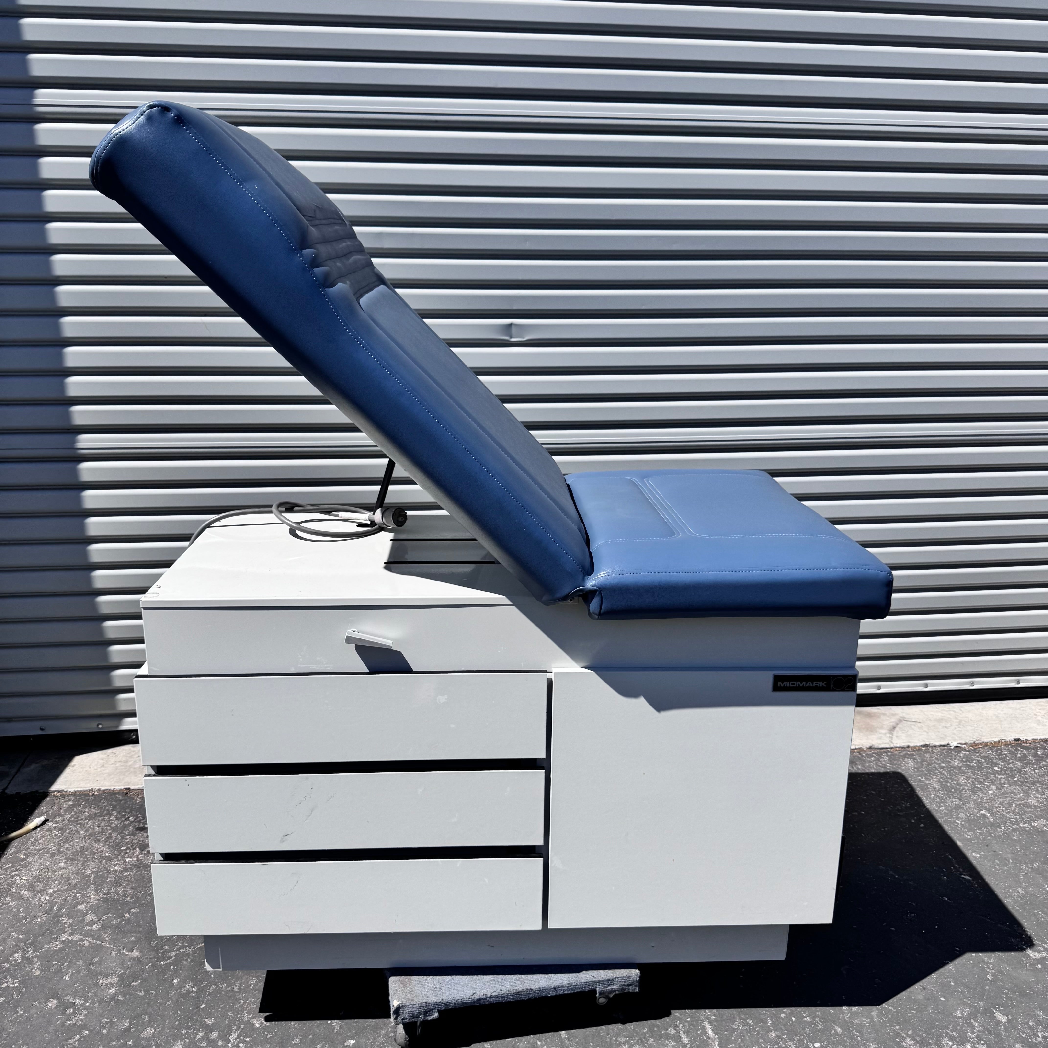 Midmark Ritter 102 Examination Table