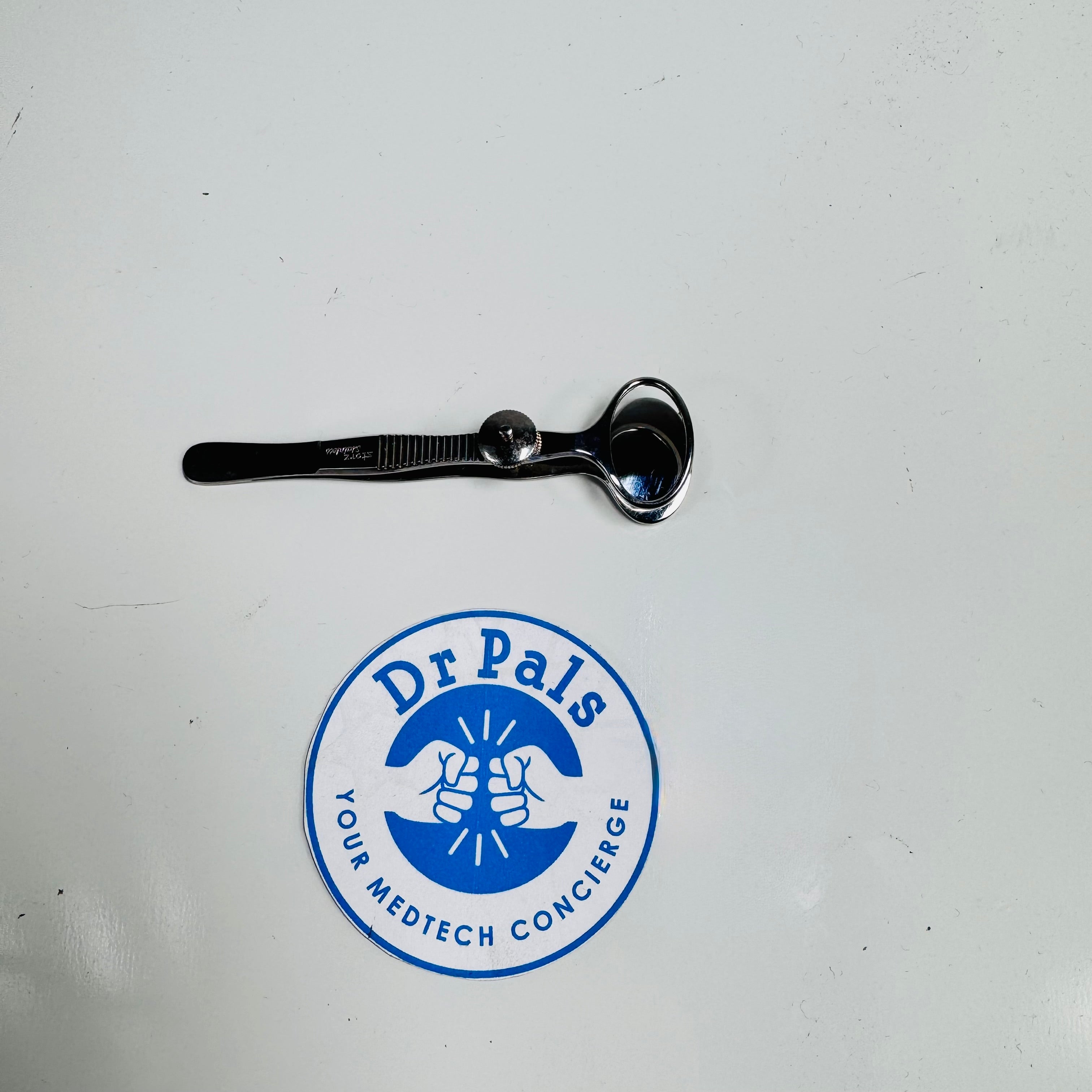 Storz Desmarres Chalazion Forceps | 24 mm Plate, Locking Thumb Screw