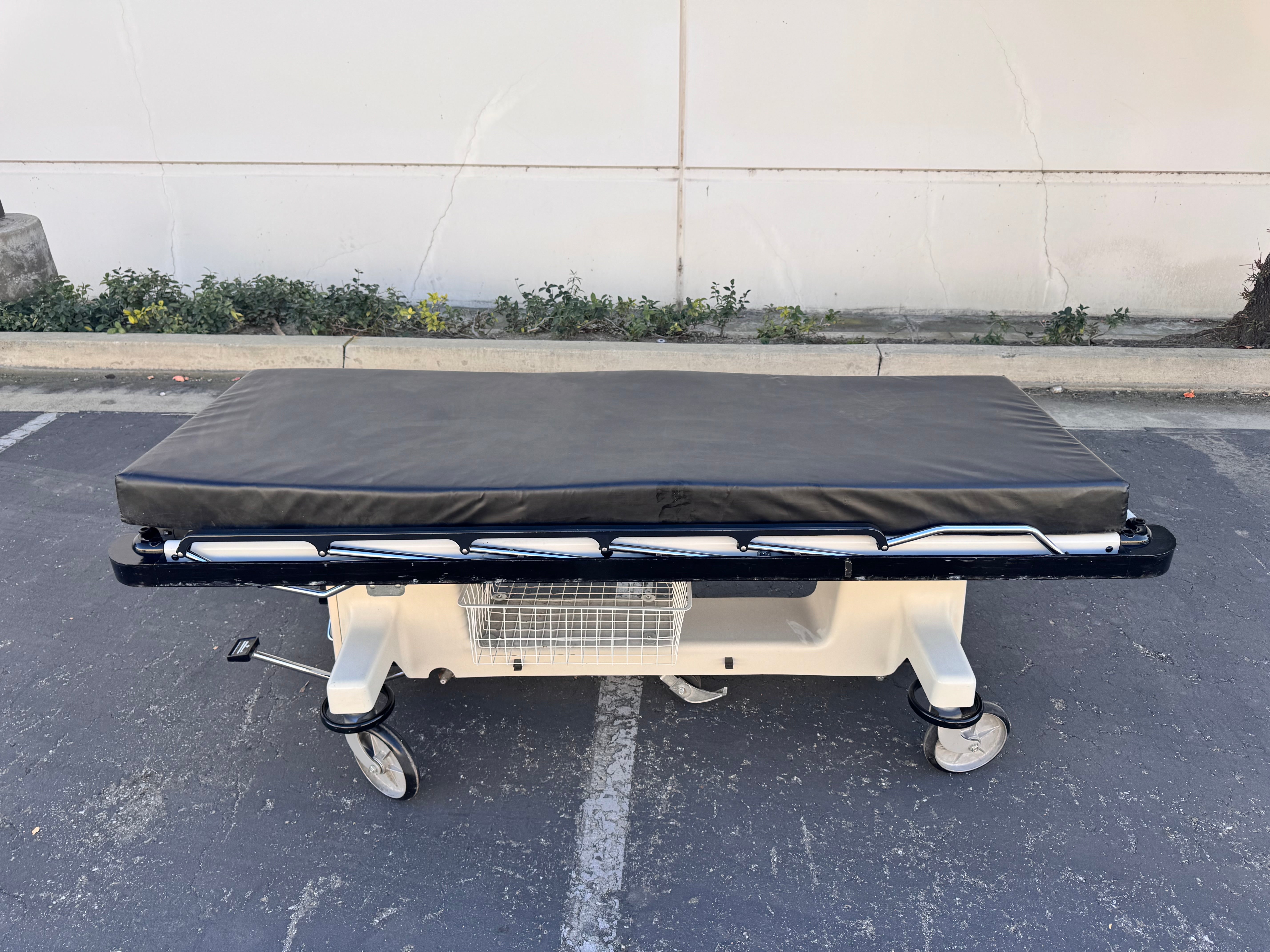 Stryker 946-3 PACU | Recovery Stretcher Manual Patient Transport