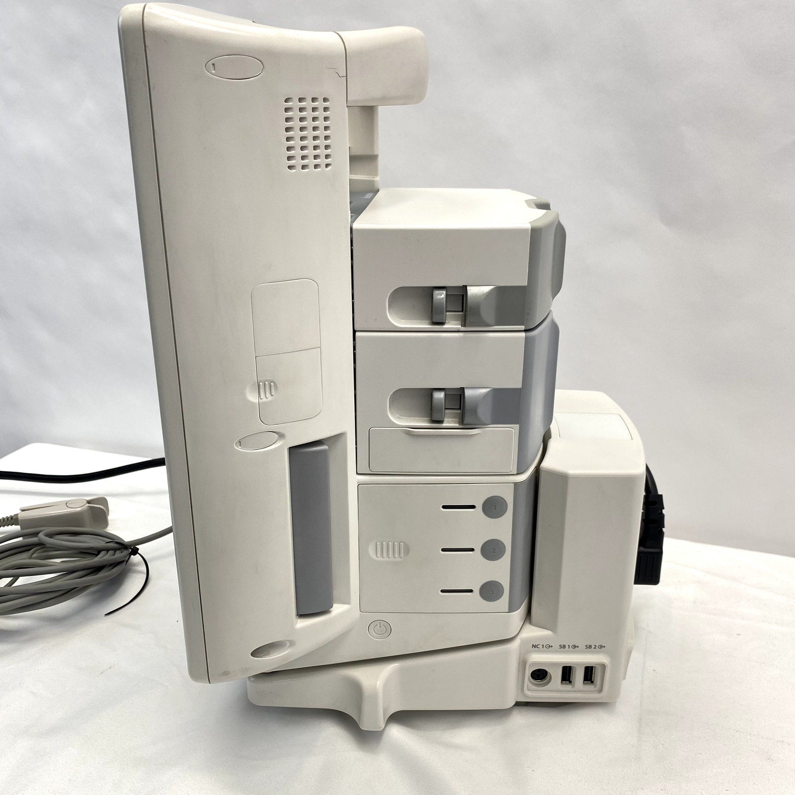 Mindray V12 Patient Monitor System - NIBP, SPO2, ECG, V Dock for Sale