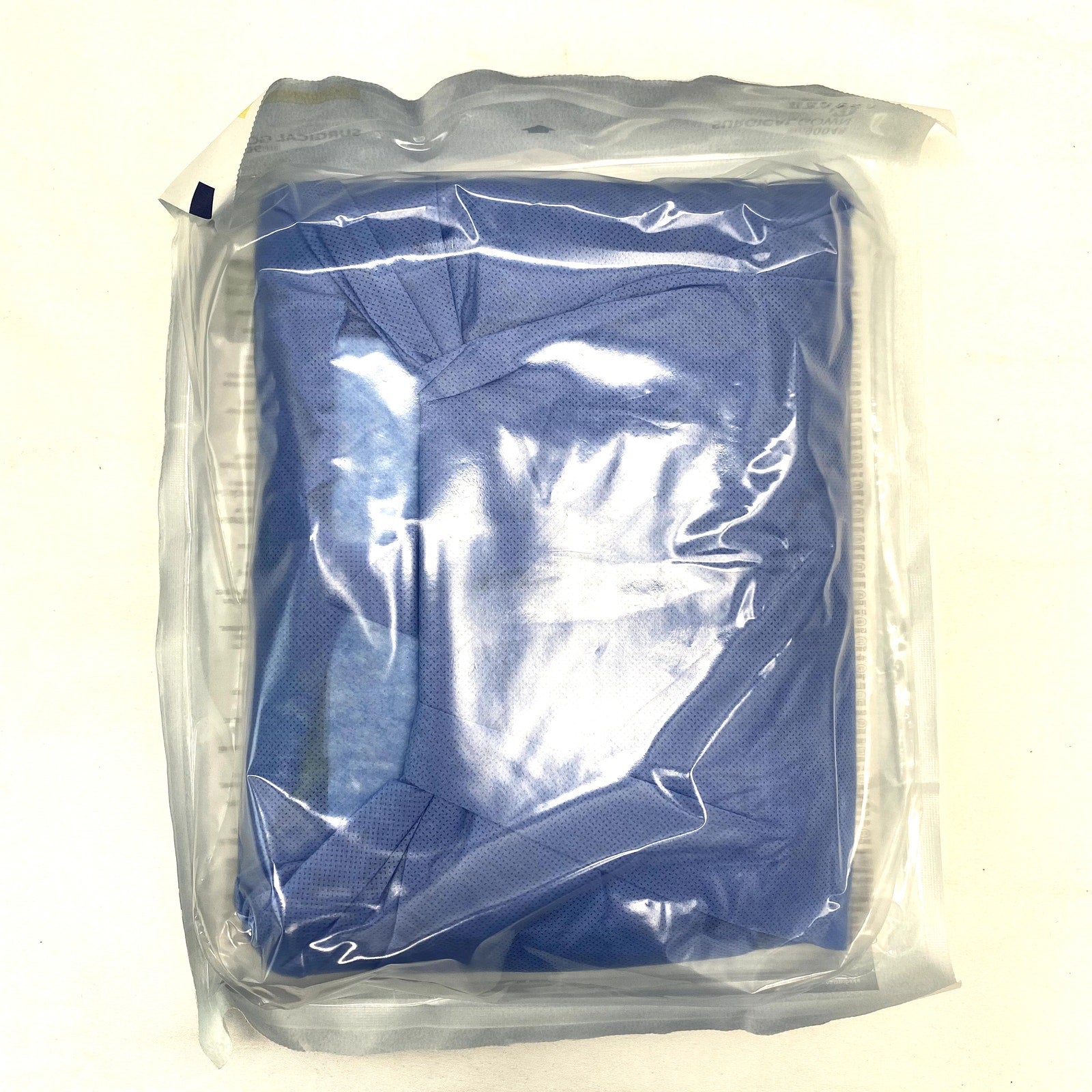 Halyard # 90048 07 Extra Large Surgical Gowns Evolution Blue, Box of 32 - New