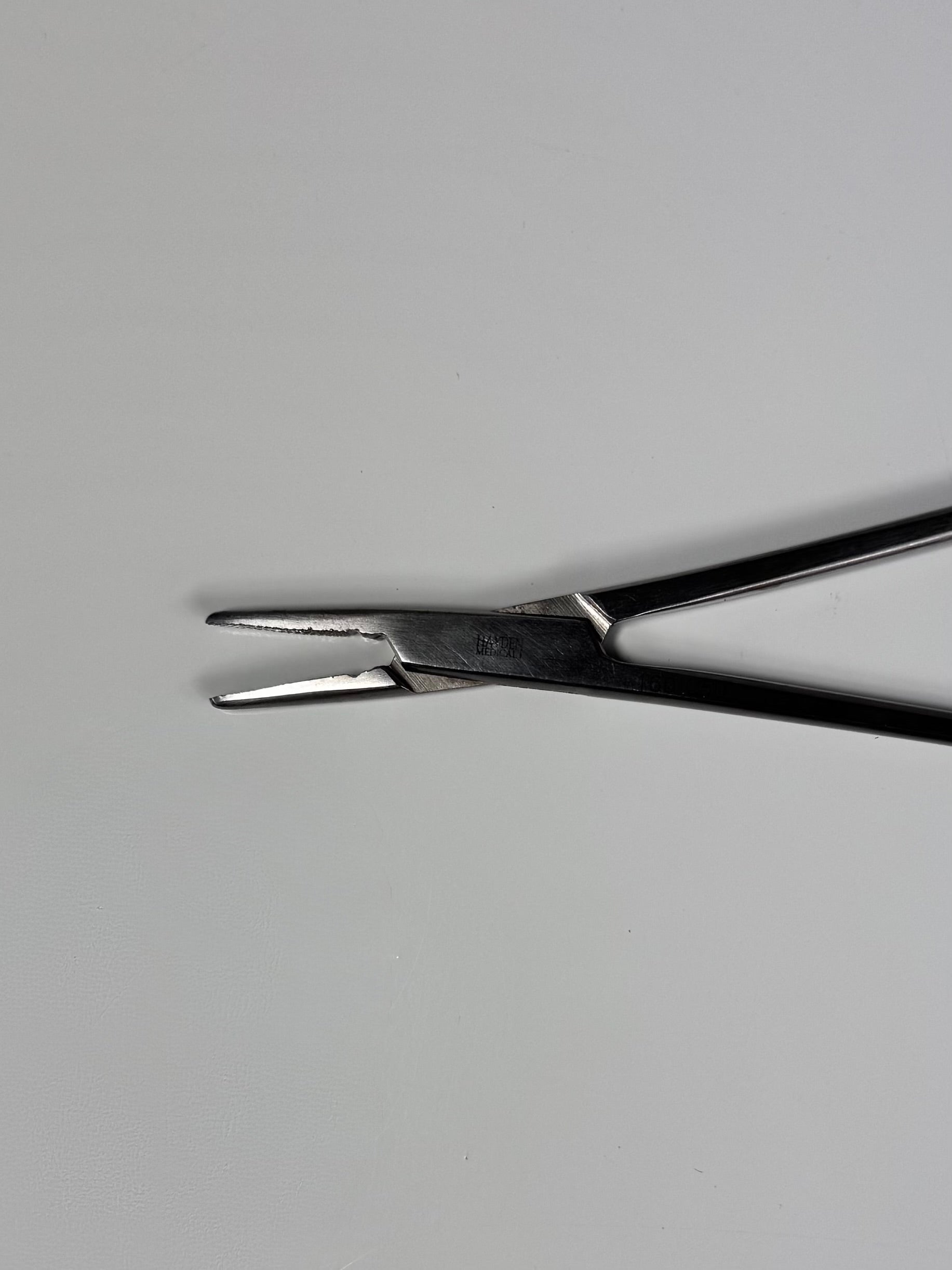 Hayden Medical 160-050 Crilewood Needle Holder, 6" (15cm), Serrated Jaws