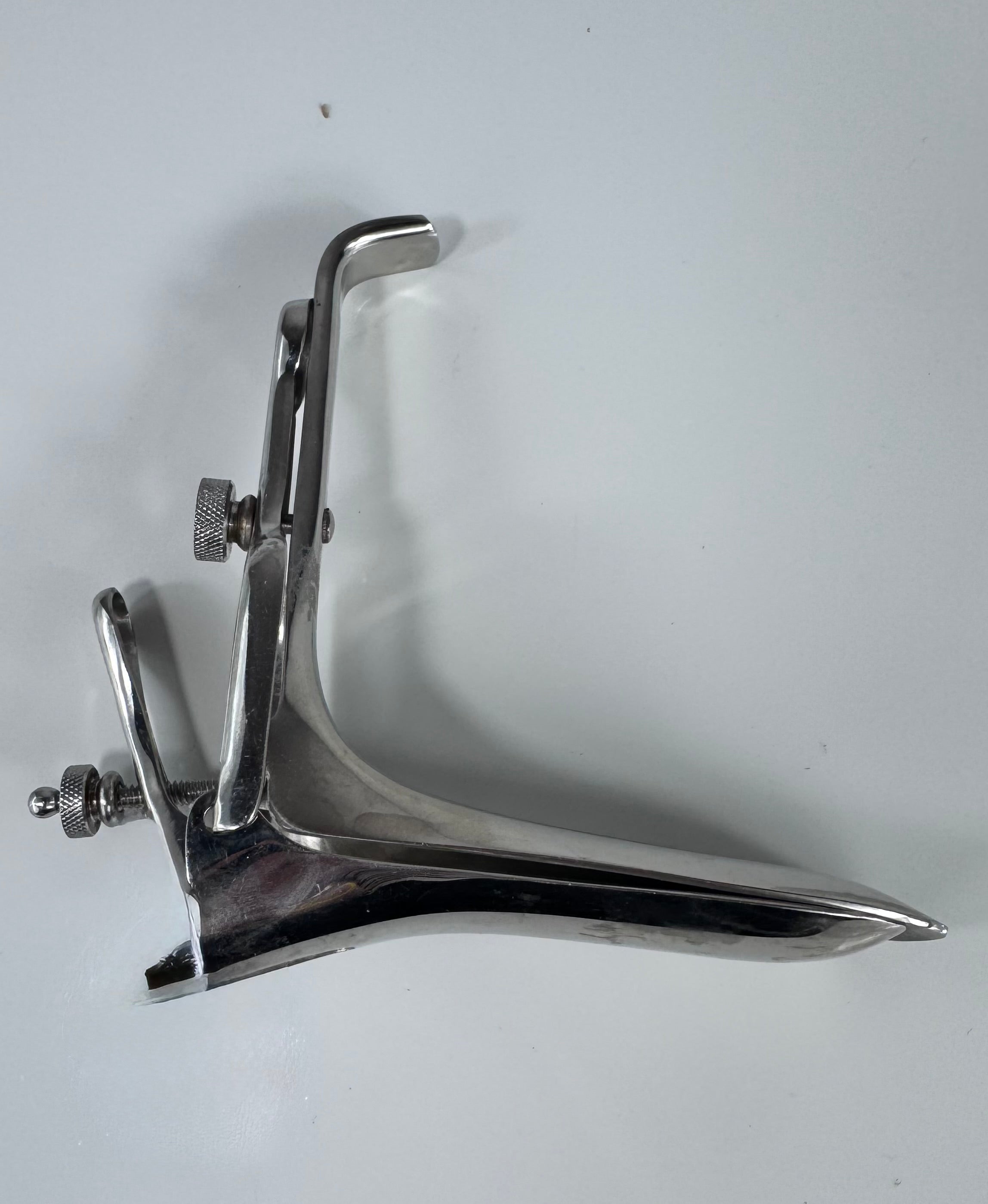 Vantage V30-15 | Medium Graves Vaginal Speculum