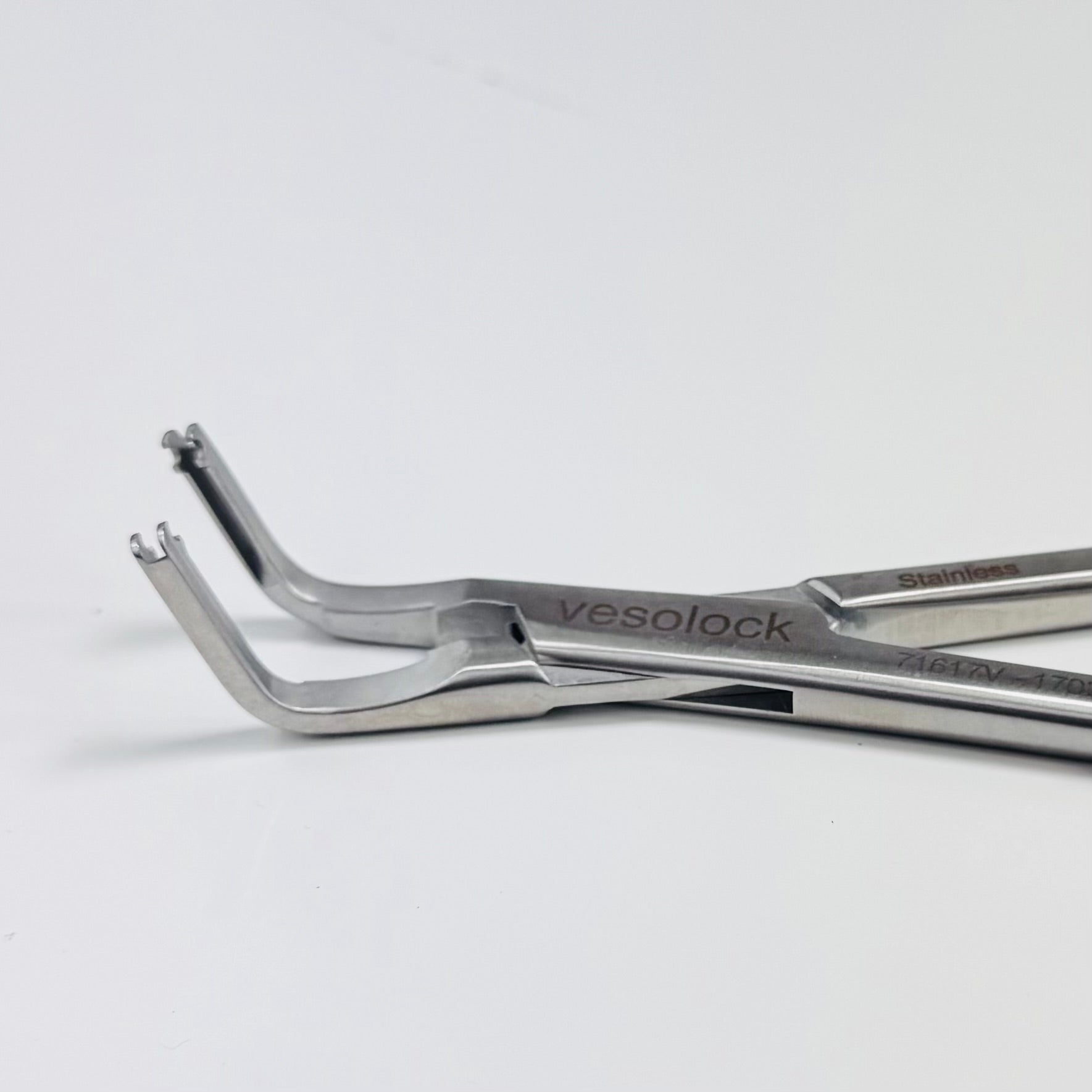 Symmetry Surgical Vesolock 71617V | Polymer Ligating Clip