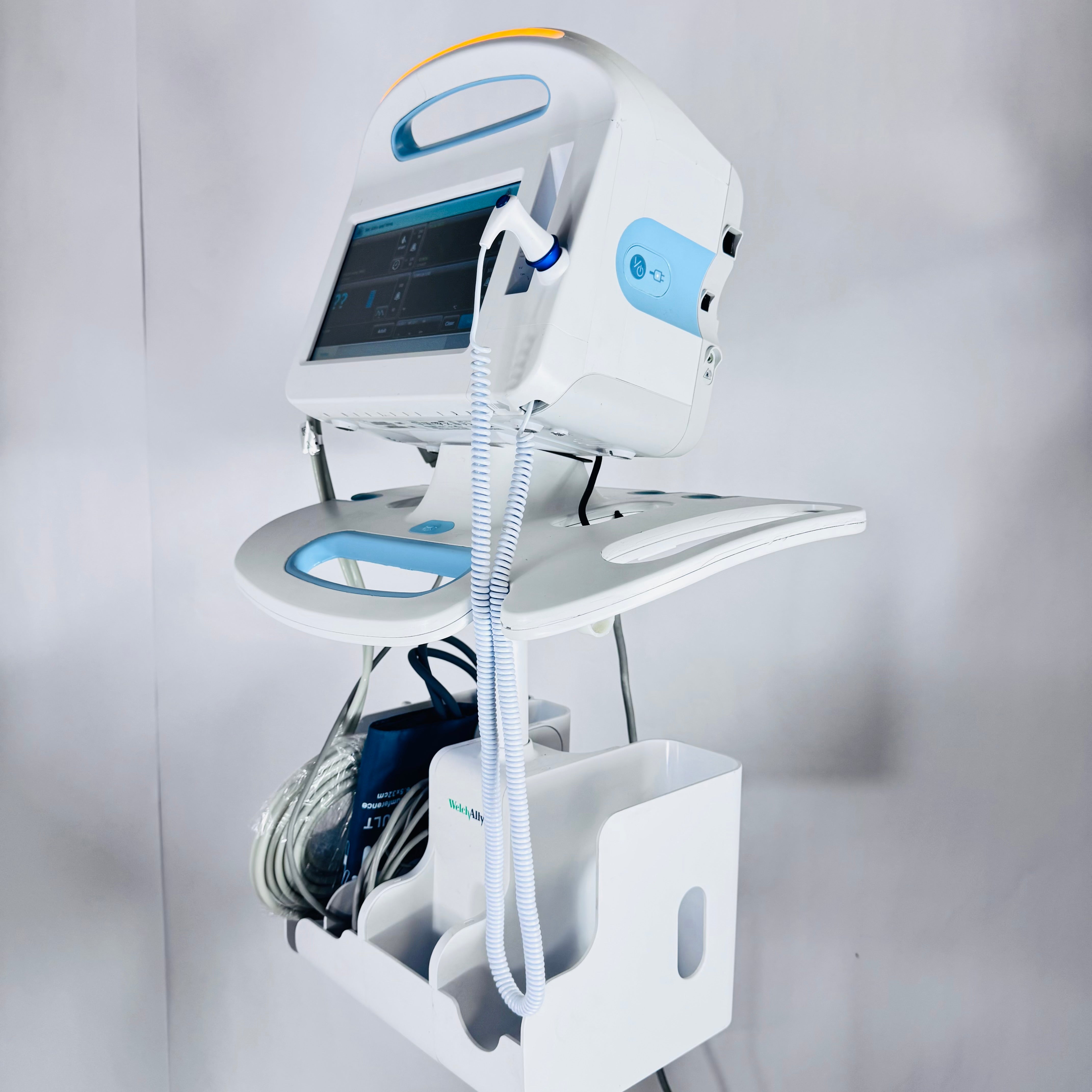 Welch Allyn 65NTXX 6000 Series Vital Signs Monitor - NIBP, Nellcor SPO2 Includes all Accessories. Thermometer, Sp02 Sensor, and NIBP hose and cuff