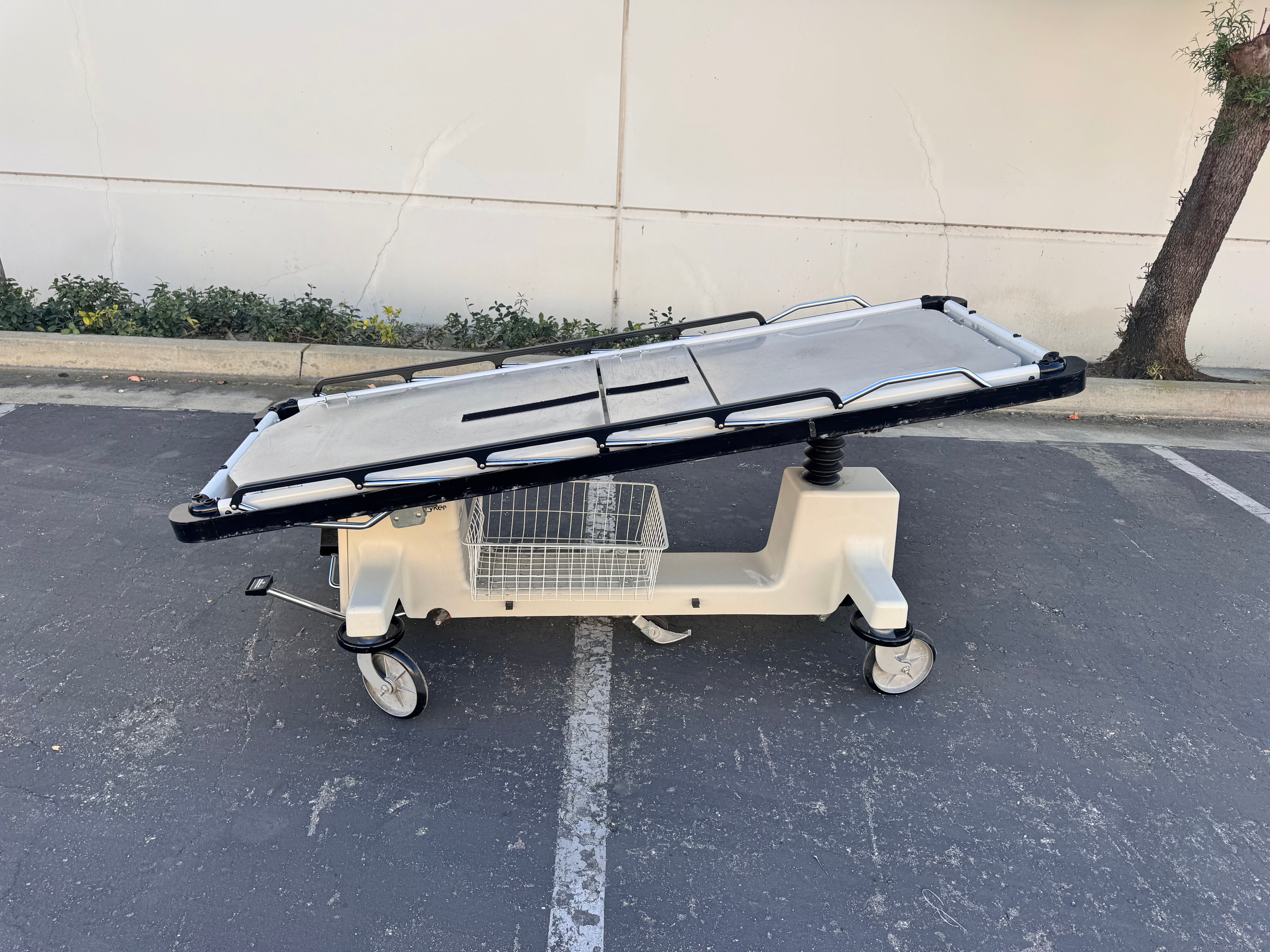 Stryker 946-2 PACU | Recovery Stretcher Manual Transport Stretcher