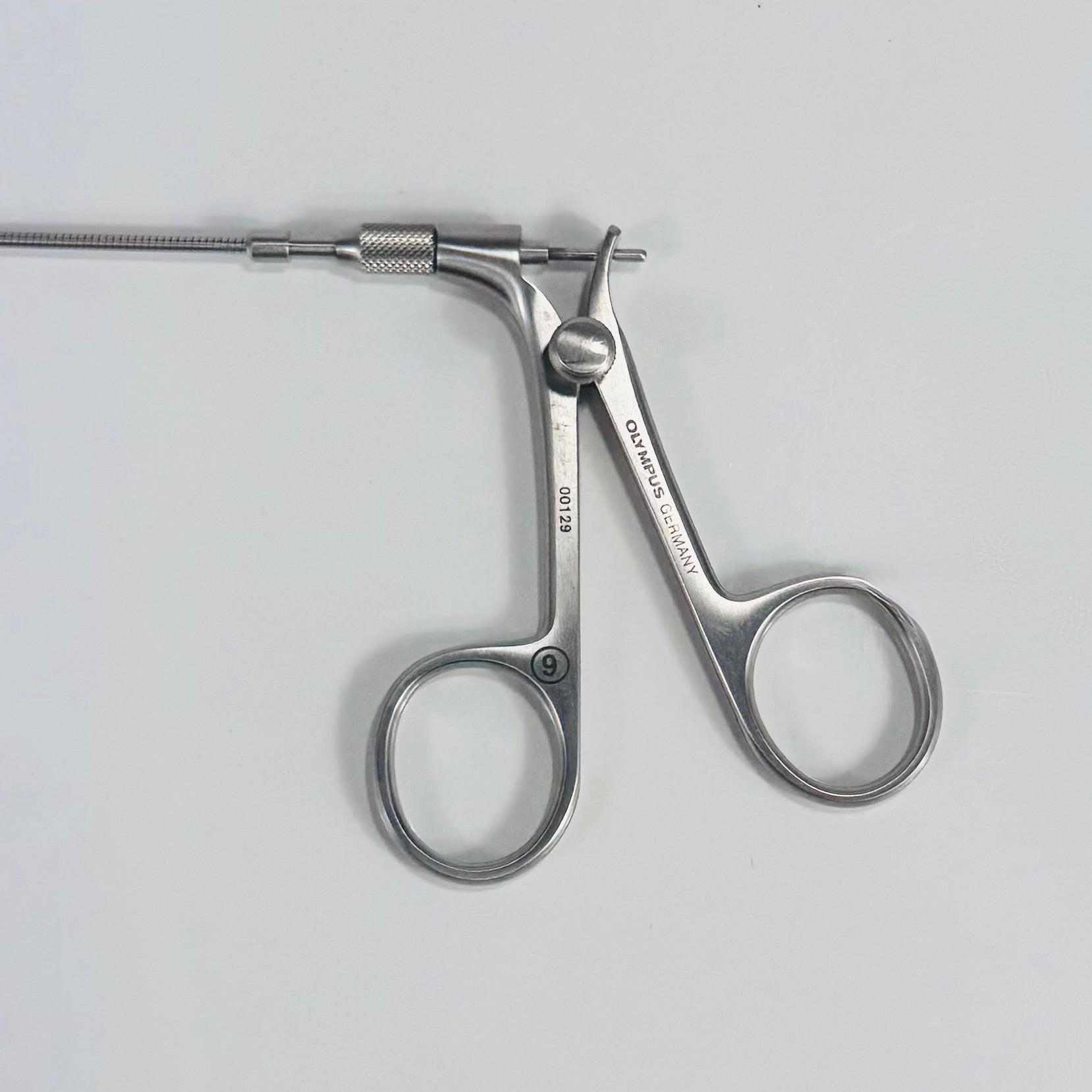 Olympus 00129 | 10Fr x 16.5 Inch Flexible Hook Scissors