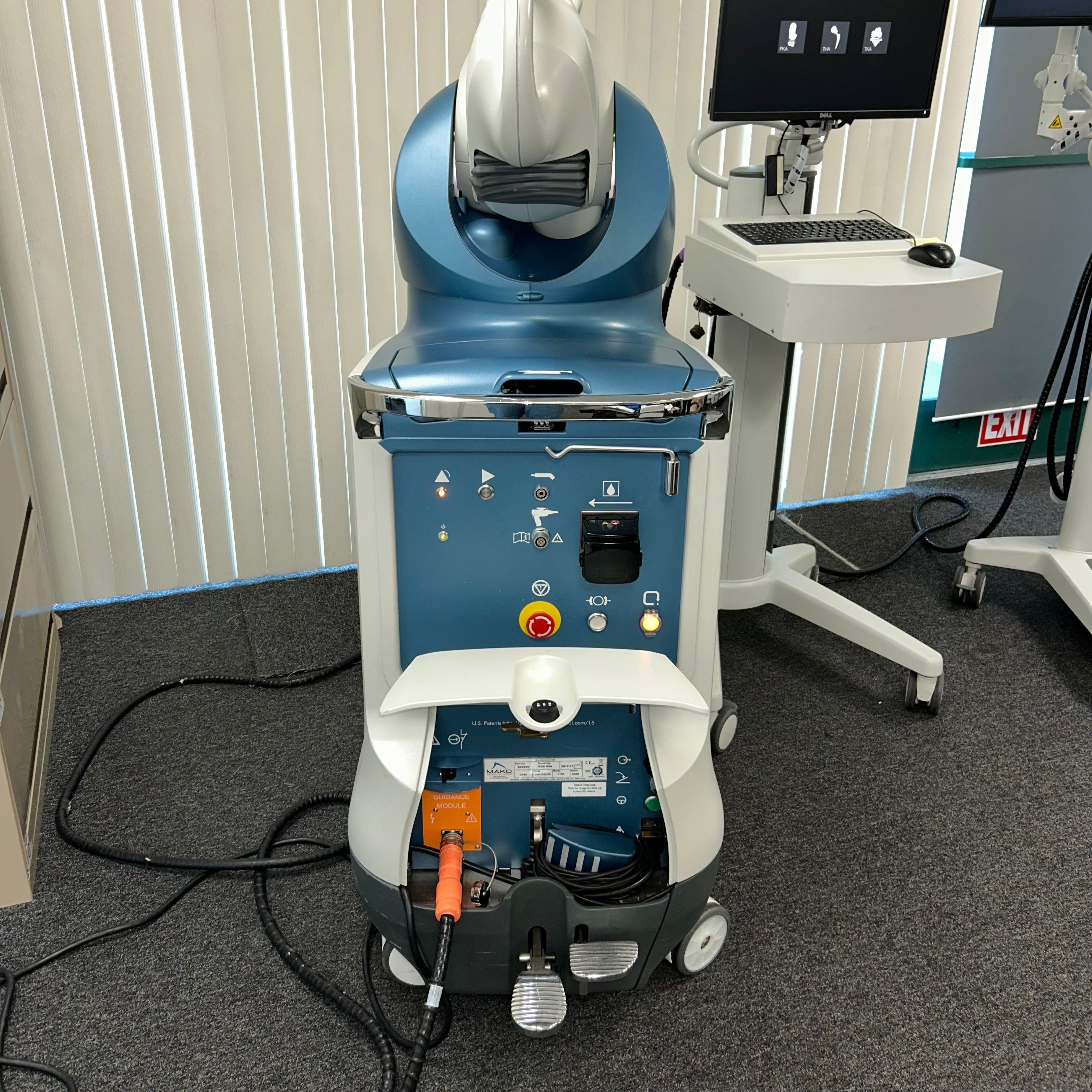Stryker Mako Complete Program Bundle | Robot + TKA, THA & PKA Instrument Sets