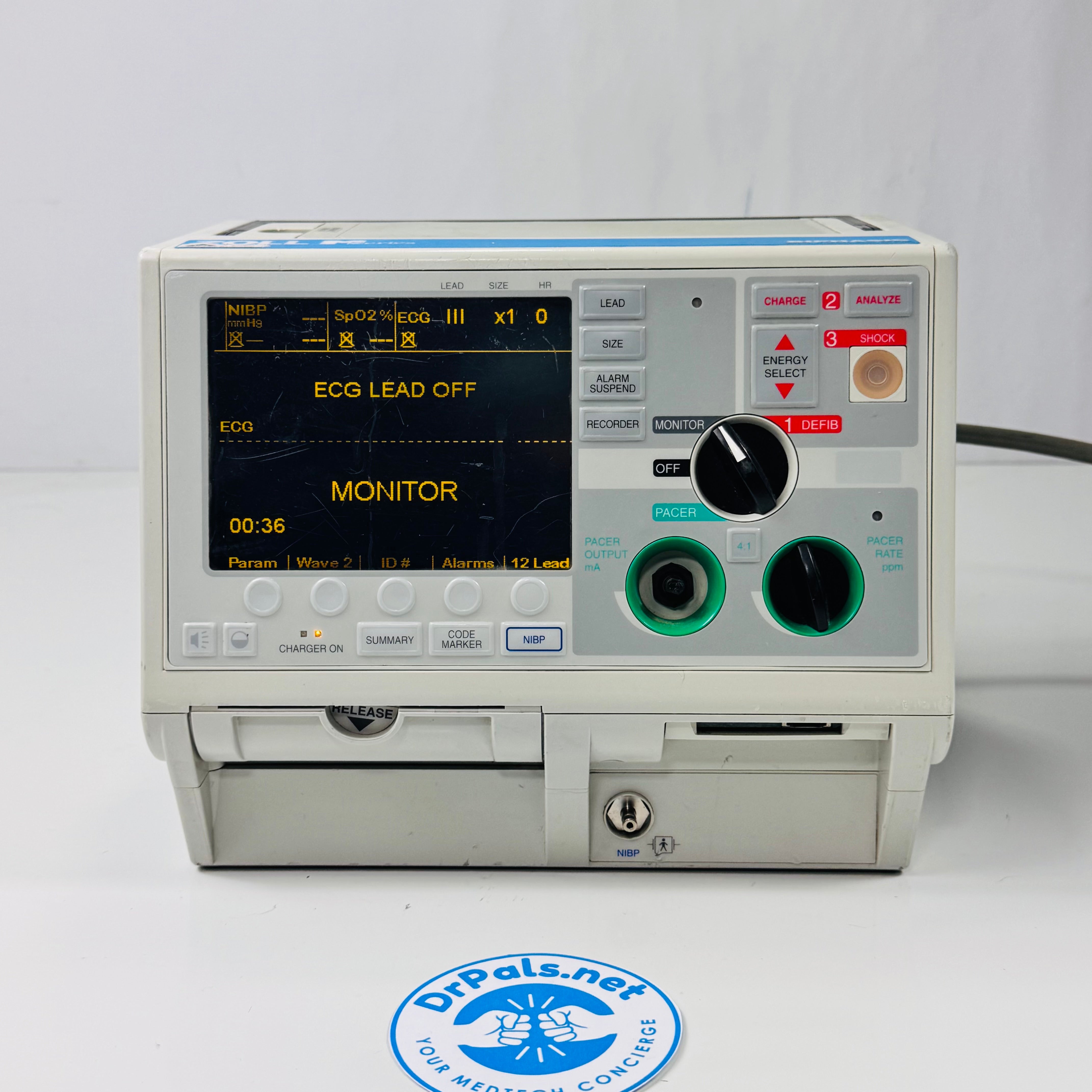 Zoll M Series | Biphasic Defibrillator 12-Lead ECG, NIBP, SpO2 - No Accessories